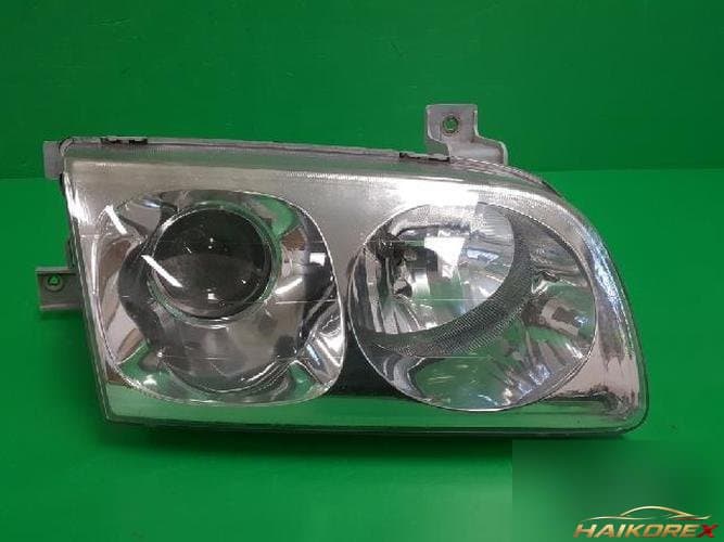 Hyundai Trajet 2005 — фара правая 921023A500