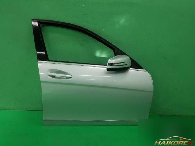 Mercedes-Benz C-Class 2011 — передняя дверь правая