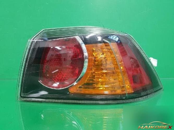 Mitsubishi прочее 2010 — комбинированный фонарь задний правый (пассажирский)