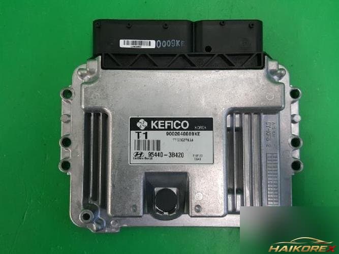Hyundai Grandeur 2009 — блок управления двигателем ECU 95440 3B420