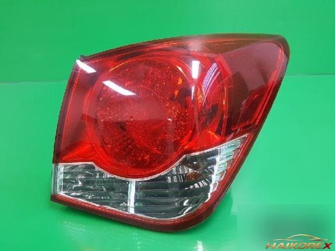 Daewoo Lacetti 2009 — комбинированный фонарь (задний свет) правый 95965222