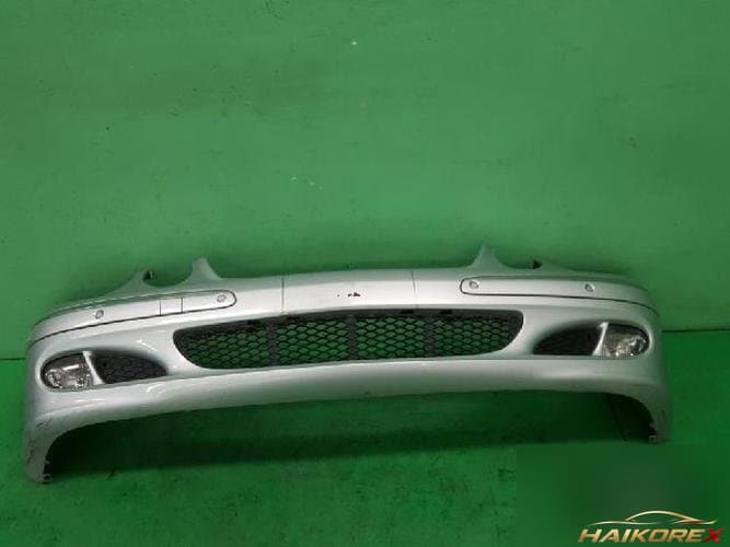 Mercedes-Benz E-Class 2006 — передний бампер A2118800040