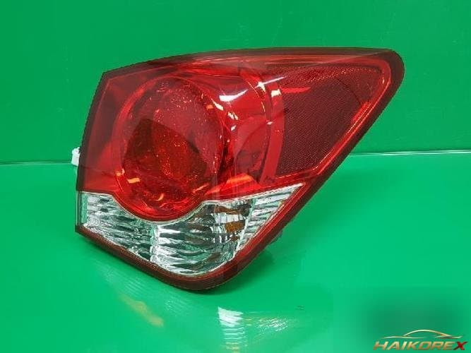 Chevrolet Cruze 2011 — комбинированный фонарь задний правый