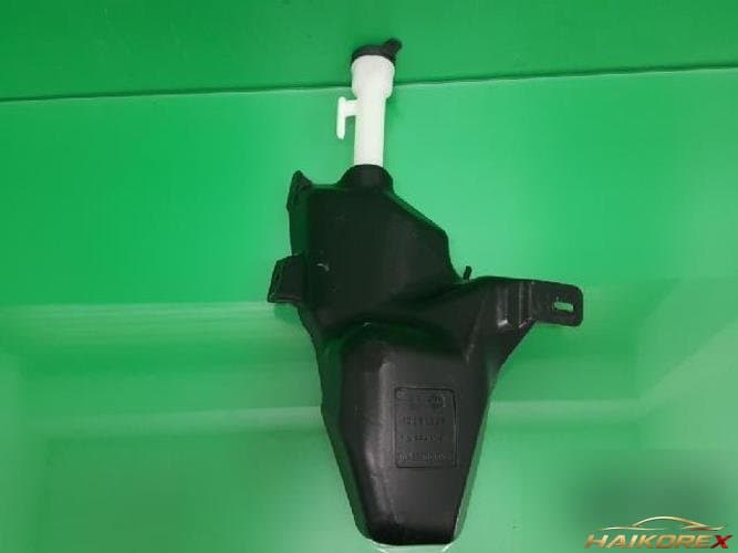 Chevrolet Cruze 2011 — бачок омывателя