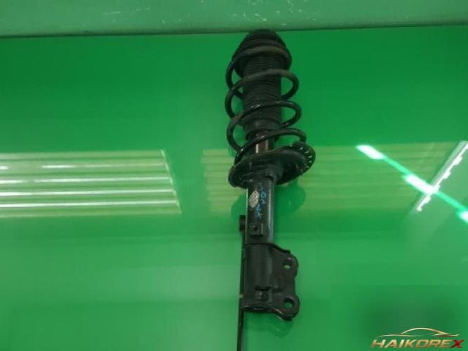 Hyundai Accent 2011 — стойка передней подвески правая 54660-1R101