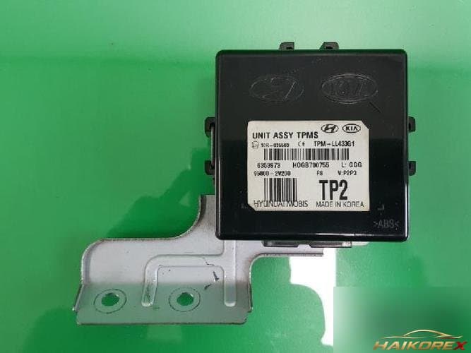 Hyundai Veloster 2012 — модуль ETACS/BCM 95800 2V200