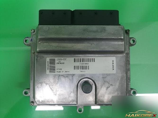 Volvo C30 2007 — блок управления двигателем ECU 30729800
