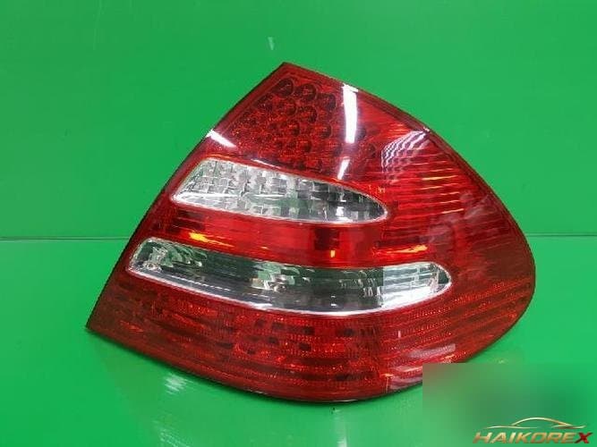 Mercedes-Benz E-класс 2004 — комбинированный фонарь задний правый A2118200664
