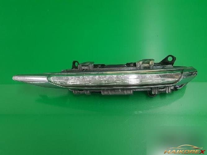 Mercedes-Benz S-Class 2008 — сигнальная лампа правая 89090205