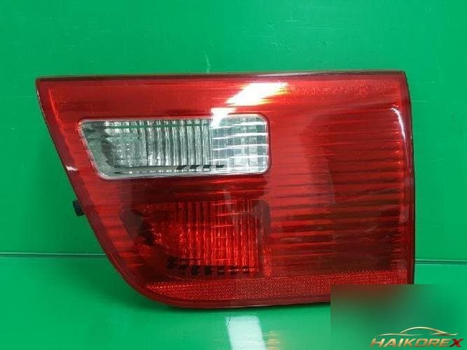 BMW X Series 2004 — накладка крышки багажника (с фонарём) 6916914 08
