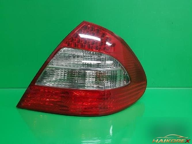Mercedes-Benz E-Class 2007 — комбинированный фонарь задний правый (пассажирский) 2118202664