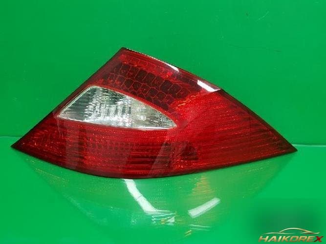 Mercedes-Benz CLS-класс 2007 — комбинированный фонарь задний правый A2198200264