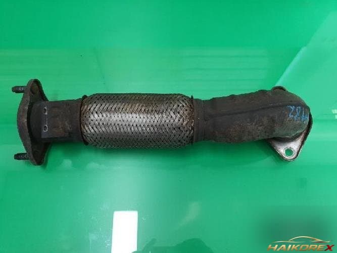 Hyundai Veracruz 2007 — передний глушитель 286103J300