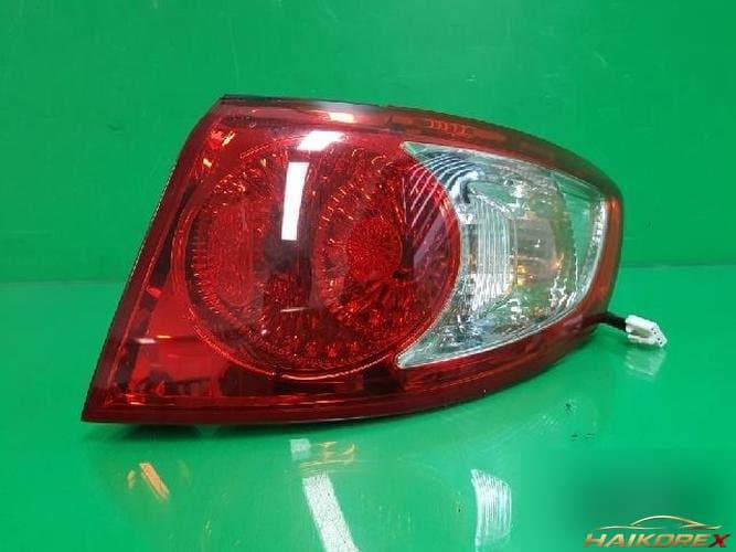 Hyundai Santa Fe 2007 — задний фонарь правый (комбинированный) 92402 2B000 10