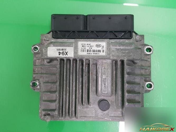 Kia Carnival 2010 — блок управления двигателем ECU 39104 4X945