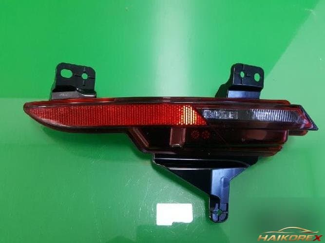 Land Rover Range Rover 2023 — отражатель правый N9X2 15K273 AD