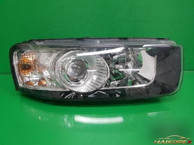 Chevrolet Captiva 2012 — фара правая