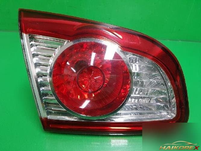 Hyundai Santa Fe 2011 — накладка задней двери левая 924052B500