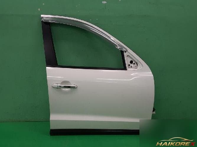 Hyundai Santa Fe 2008 — передняя дверь правая 760042B030