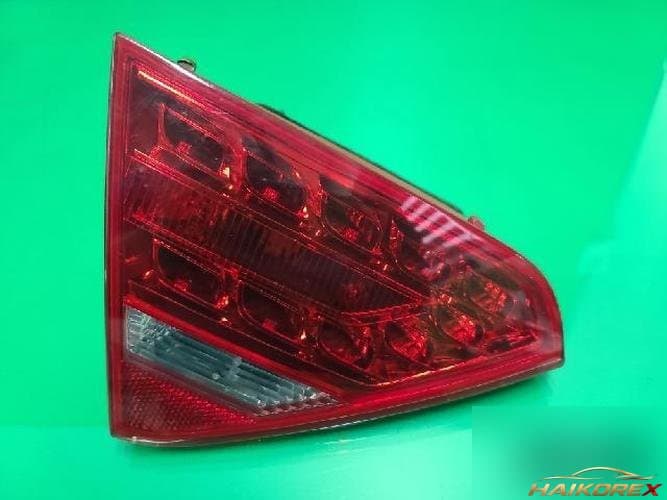 Audi A5 2011 — обивка двери задней левой 8T0945093A