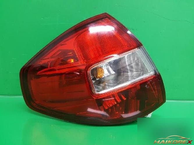 Renault QM5 2010 — задний комбинированный фонарь левый (водительский) 26555JY00B