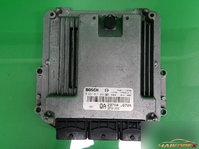 Renault QM5 2010 — блок управления двигателем ECU 23710JY08D
