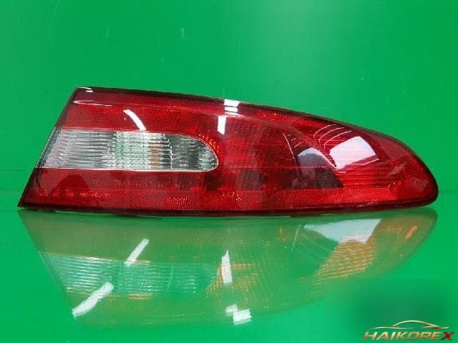 Jaguar XF 2011 — комбинированный фонарь задний правый 8X23-13404 BD