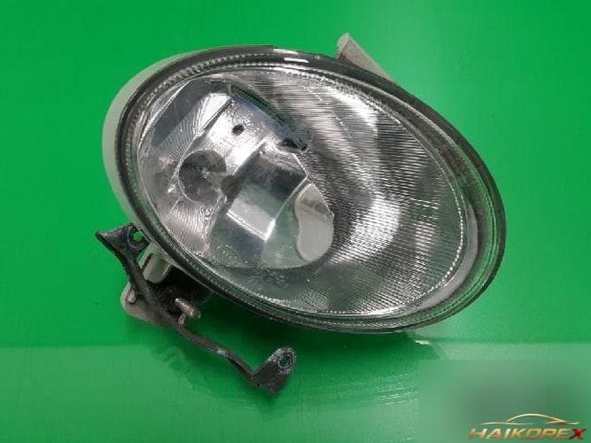 Hyundai Santa Fe 2009 — противотуманная фара правая (пассажирская) 922022B000