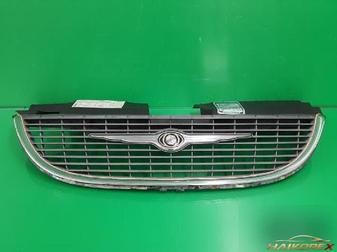 Chrysler Grand Voyager 2002 — решётка радиатора 4857522AA
