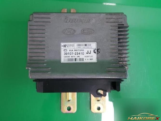 Kia Carens 2002 — блок управления двигателем ECU 39107 23410