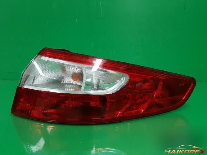 Renault SM3 2010 — комбинированный фонарь задний правый 265500016R