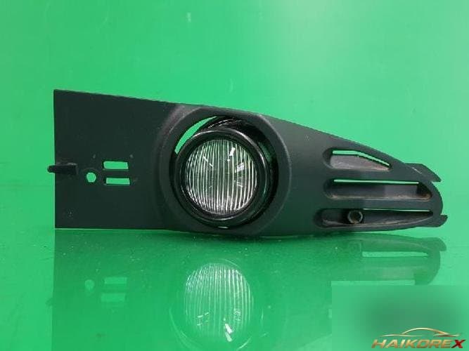BMW 7 Series 2003 — противотуманная фара левая (водительская сторона)