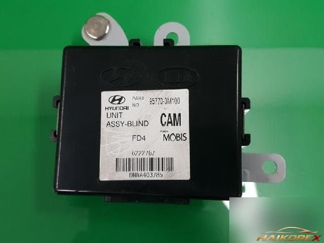 Hyundai Genesis 2010 — блок управления ETACS/BCM 957703M100