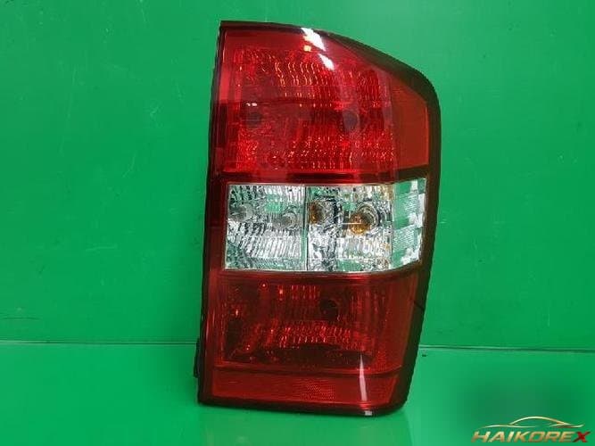 Kia Carnival 2006 — фонарь задний комбинированный правый (пассажирский) 92402 4D100 2