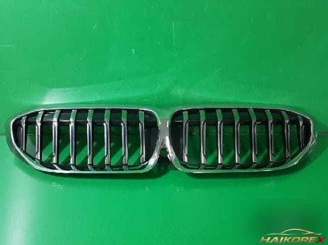 BMW 3 Series 2022 — решётка радиатора 5113 192976-10