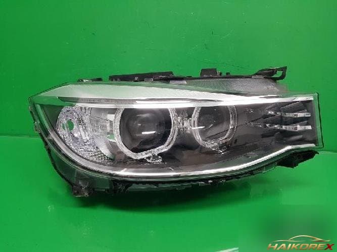 BMW 3 Series 2015 — фара правая 63117285684