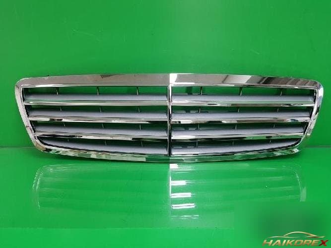 Mercedes-Benz C-Class 2007 — решетка радиатора 23-9547