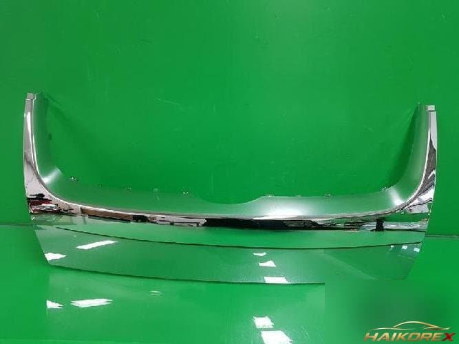 Volkswagen Jetta 2008 — рамка решетки радиатора