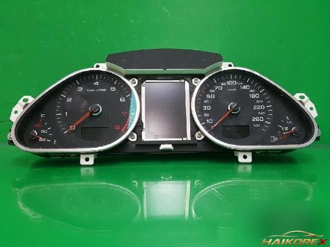 Audi A6 2009 — панель приборов 4F0920901H