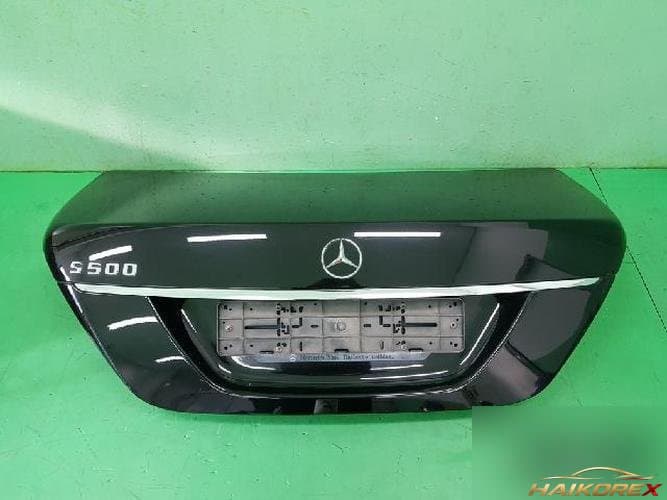 Mercedes-Benz S-Class 2011 — крышка багажника