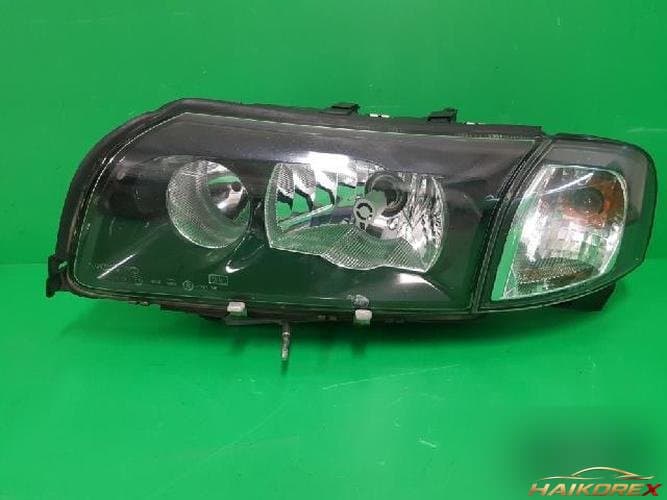 Volvo S80 2004 — фара левая 30655901
