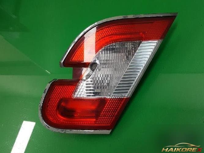 Ford Taurus 2010 — отделка багажника белая AG13 15502 B
