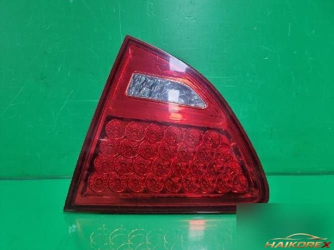 Hyundai Veracruz 2012 — белый задний фонарь (на крышке багажника) 924063J100