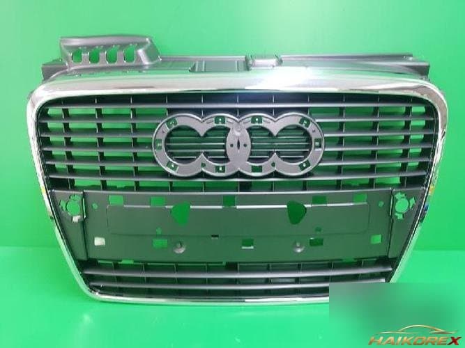 Audi A4 2009 — решетка радиатора