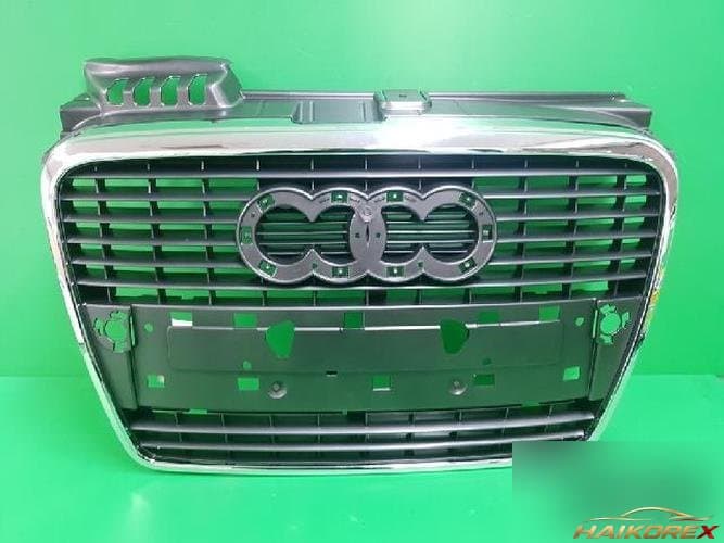 Audi A4 2008 — решетка радиатора AU1200112
