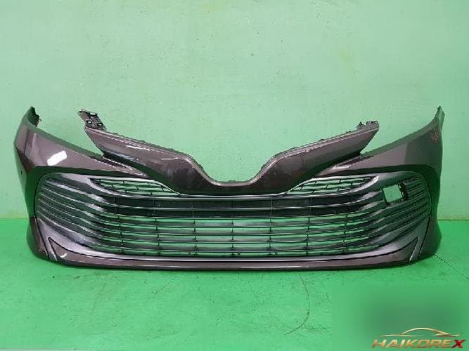 Toyota Camry 2021 — передний бампер 52119-33A50