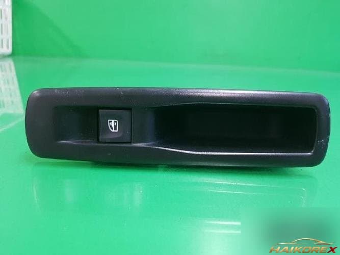 Renault SM3 2012 — кнопка стеклоподъёмника 2