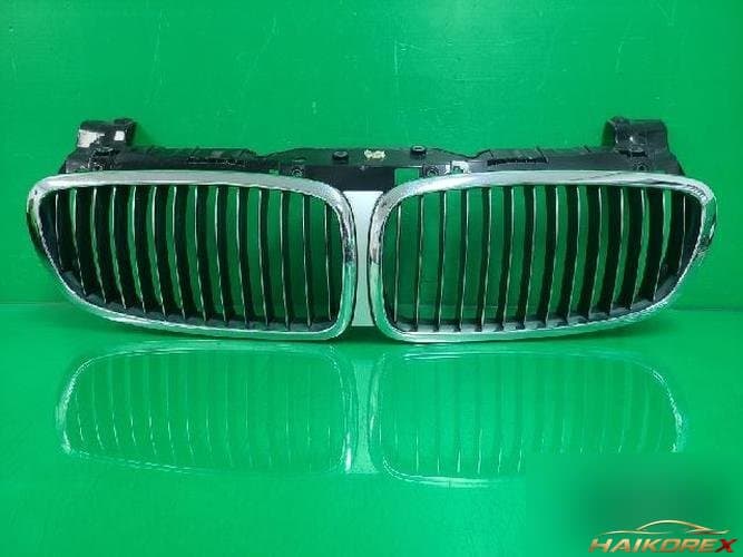 BMW 7 2007 — решётка радиатора 5113 7145738