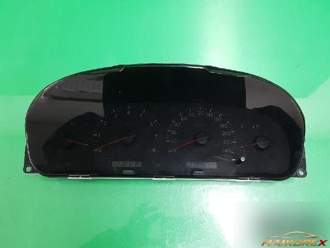 Hyundai Grandeur 2004 — приборная панель 94056 39001