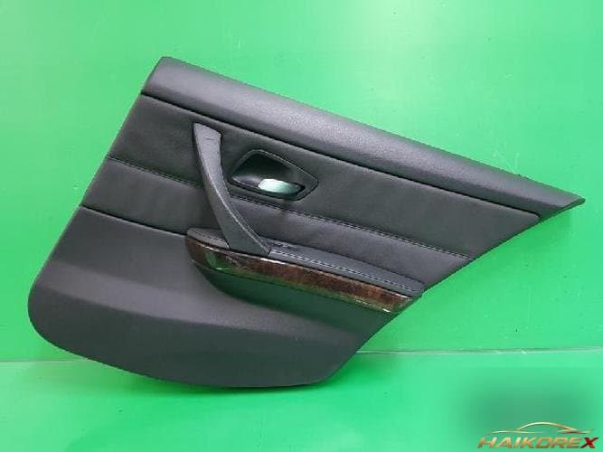 BMW 3 Series 2005 — обшивка задней двери (правая)